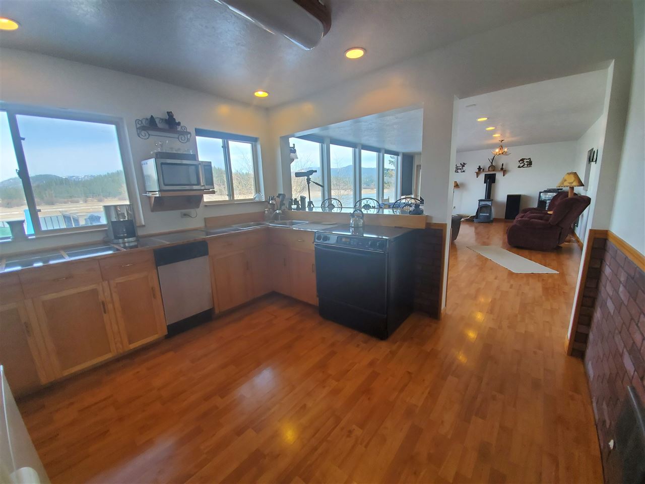 832 Levitch Road Newport, WA 99156 - Photo 6 of 17