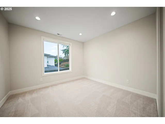 $1,450,000 | 2044 Northwest 33rd Way, Camas, WA 98607