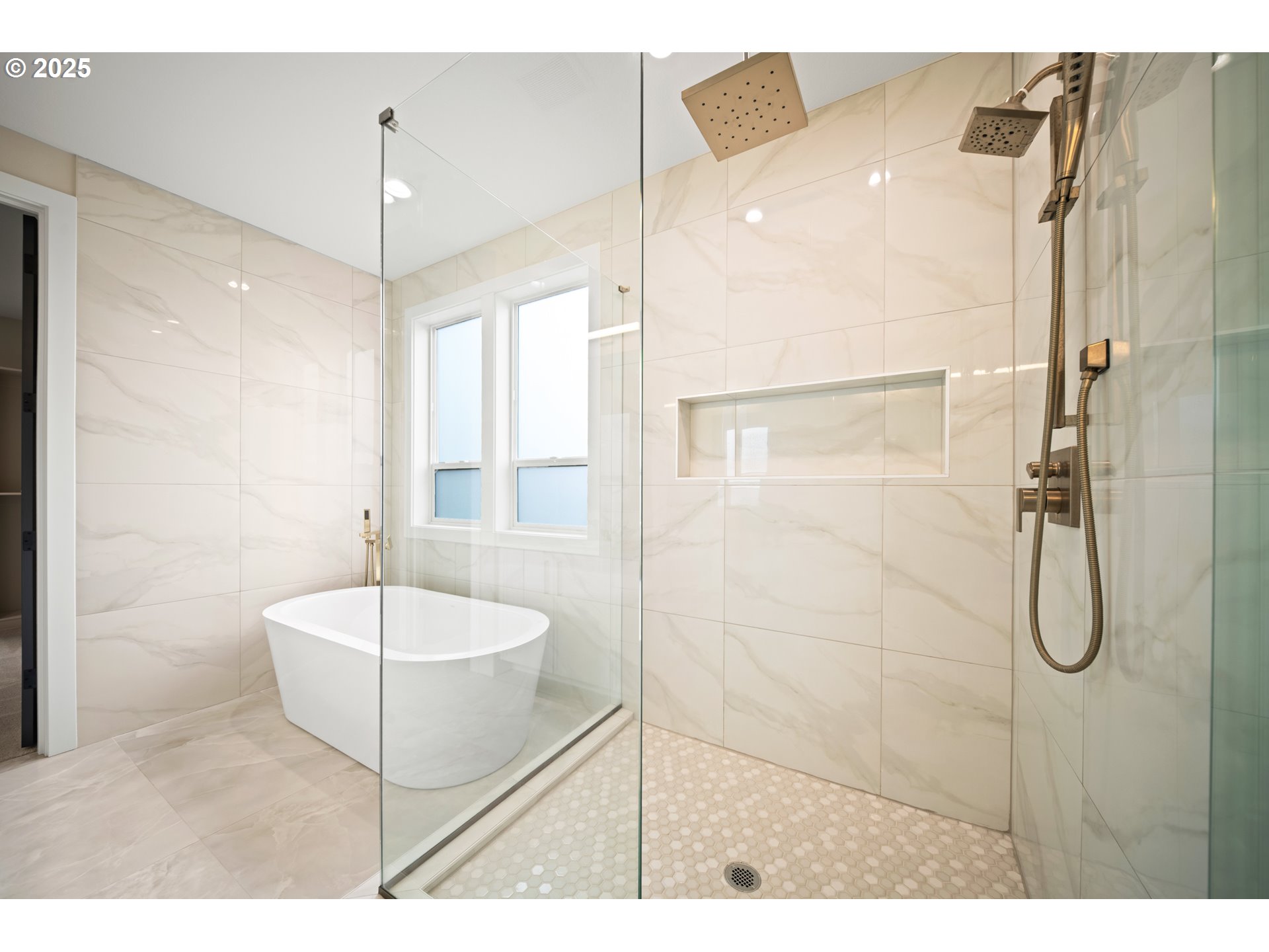 2044 Northwest 33rd Way Camas, WA 98607 - Photo 36 of 48