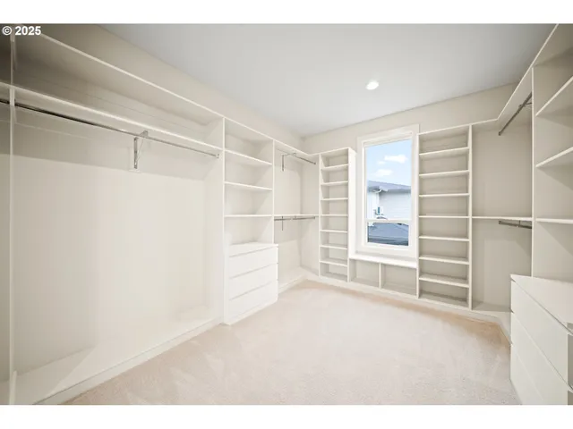 $1,450,000 | 2044 Northwest 33rd Way, Camas, WA 98607