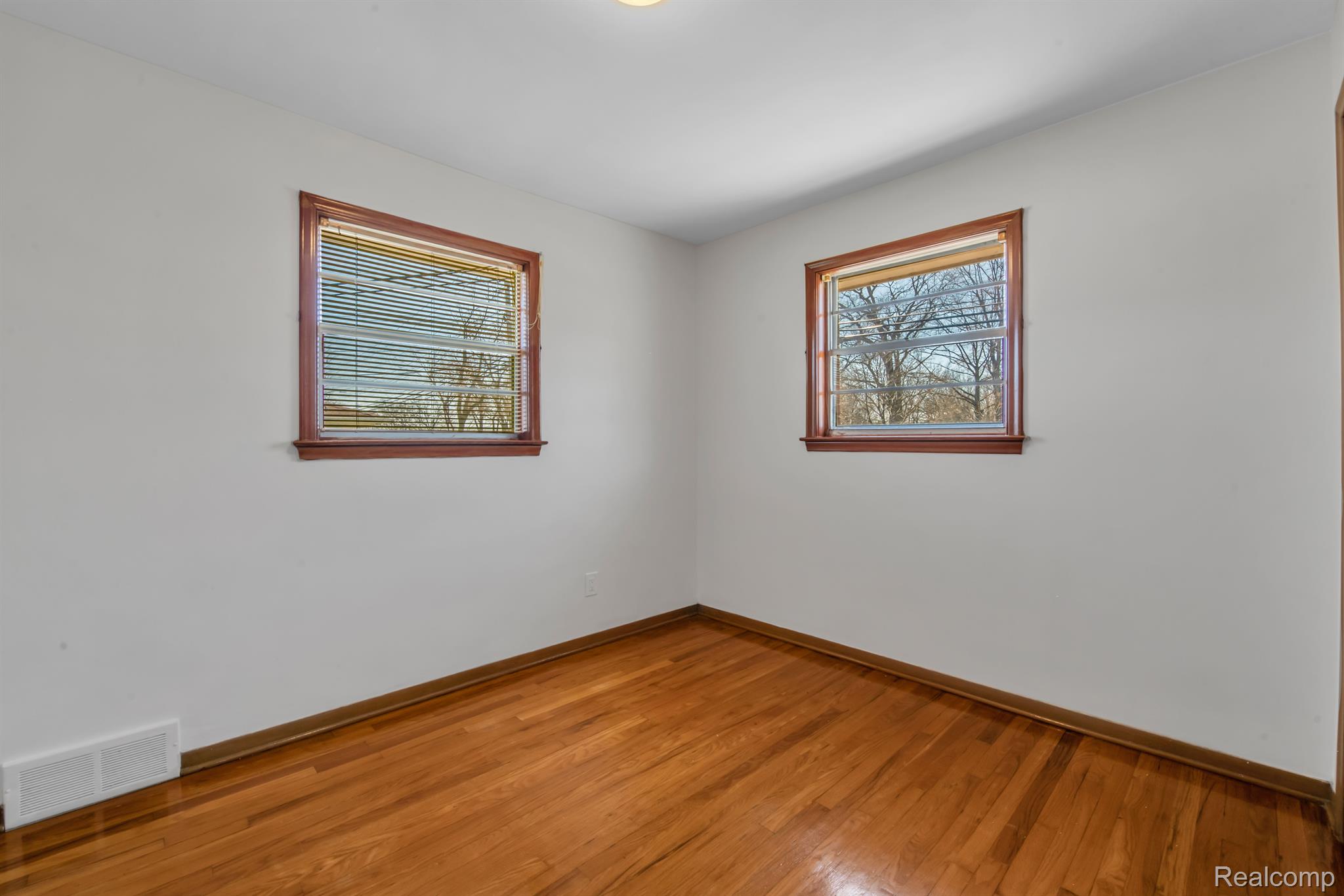 3014 Rome Avenue Warren, MI 48091 - Photo 16 of 25 Gallery Image 16