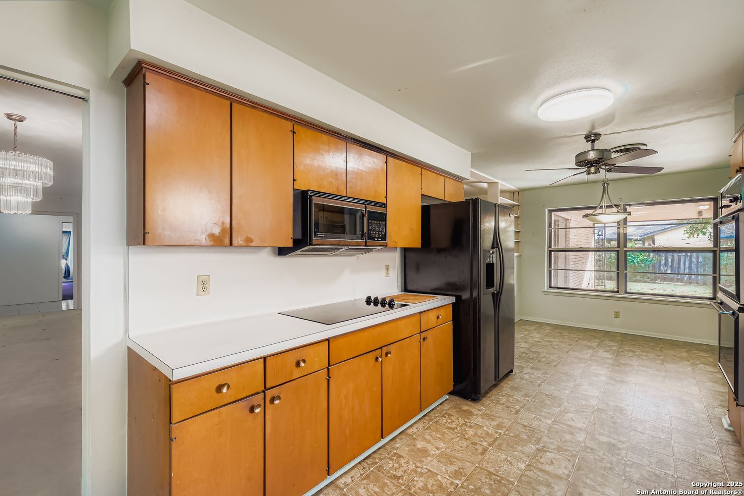 742 Winfield Circle Windcrest, TX 78239 - Photo 6 of 17