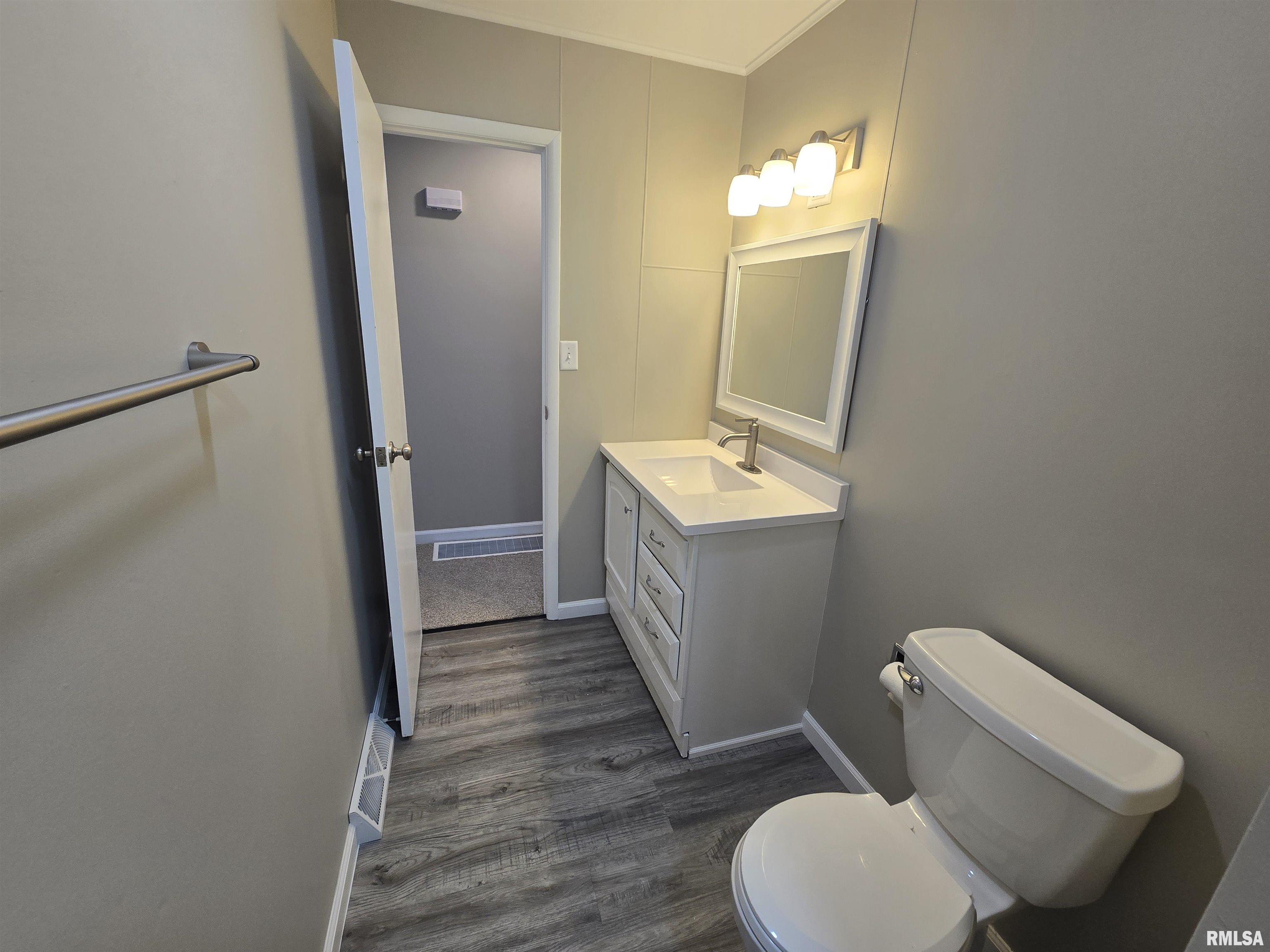 5518 East Captain Road Chillicothe, IL 61523 - Photo 7 of 15