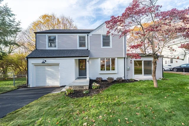 $1,199,000 | 18 University Drive, Natick, MA 01760