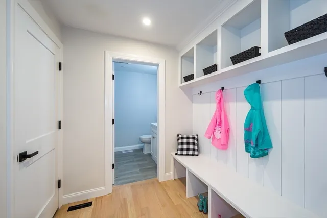 $1,199,000 | 18 University Drive, Natick, MA 01760