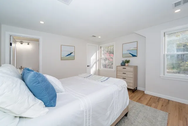 $1,199,000 | 18 University Drive, Natick, MA 01760