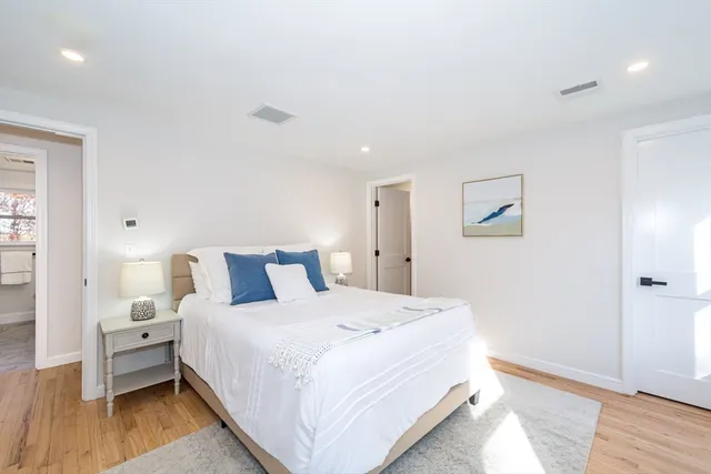 $1,199,000 | 18 University Drive, Natick, MA 01760