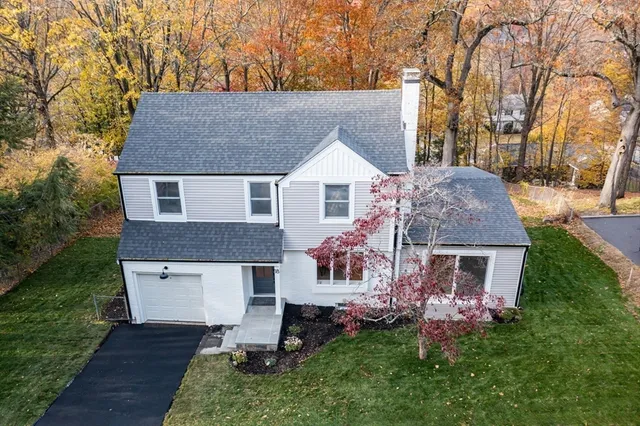 $1,199,000 | 18 University Drive, Natick, MA 01760