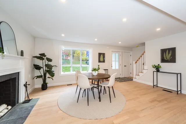 $1,199,000 | 18 University Drive, Natick, MA 01760