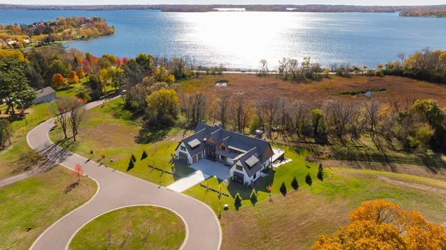 $8,950,000 | 1105 Tanager Hill, Wayzata, MN 55391