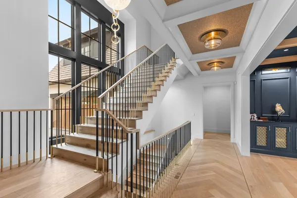 $8,250,000 | 1105 Tanager Hill, Wayzata, MN 55391