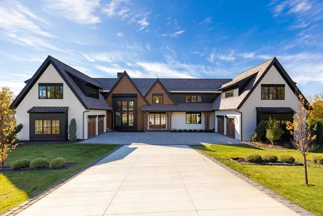 $8,950,000 | 1105 Tanager Hill, Wayzata, MN 55391