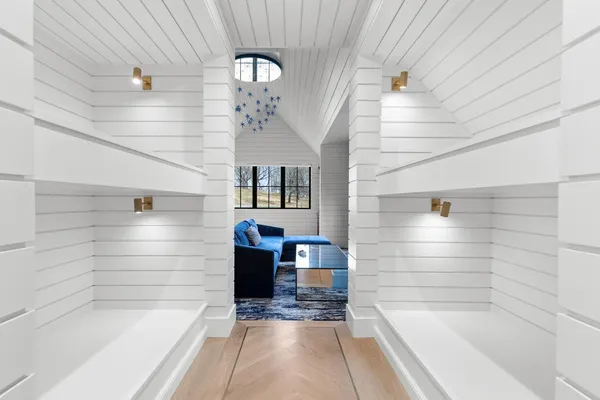 $8,250,000 | 1105 Tanager Hill, Wayzata, MN 55391