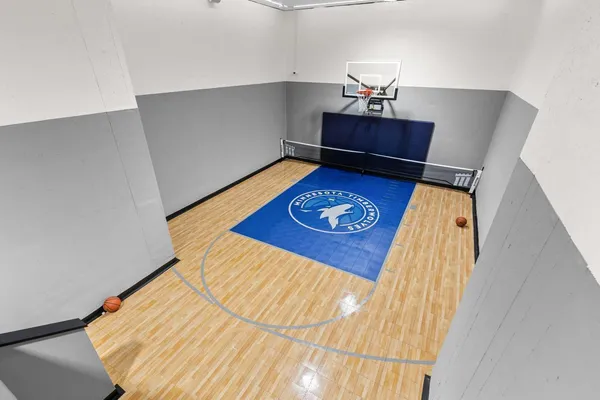 $8,250,000 | 1105 Tanager Hill, Wayzata, MN 55391