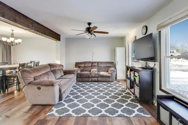 $380,000 | 20116 South Greenfield Lane, Frankfort, IL 60423