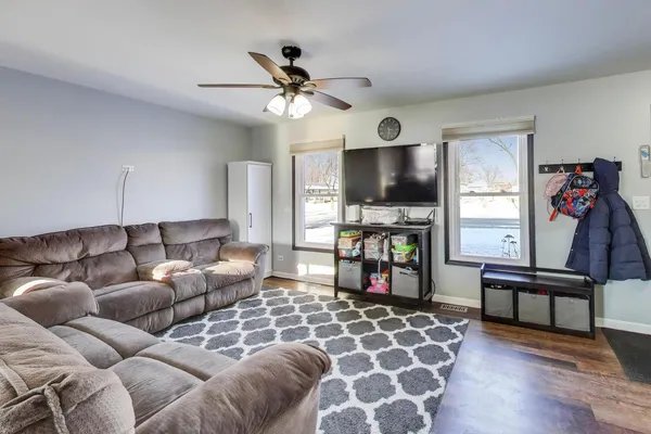 $380,000 | 20116 South Greenfield Lane, Frankfort, IL 60423