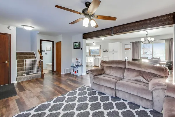 $380,000 | 20116 South Greenfield Lane, Frankfort, IL 60423