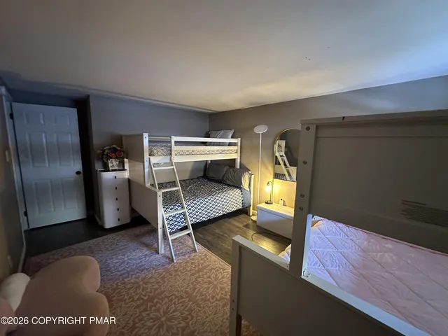 $329,000 | 3 Middle Village Way, Tannersville, PA 18372