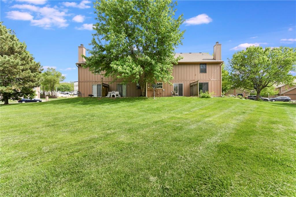 230 Southwest Pinetree Lane Lee's Summit, MO 64063 - Photo 30 of 31