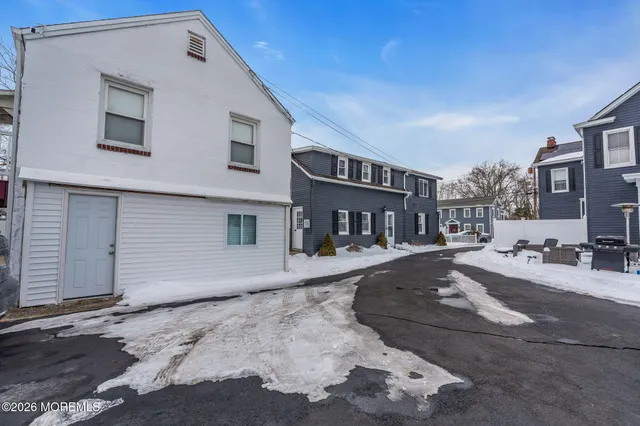 $1,600 | 12 Main Street, Unit C, Englishtown, NJ 07726