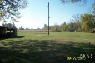 2043 West Albain Road Monroe, MI 48161 - Photo 2 of 6 953185-1.JPG
