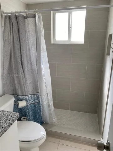 $1,700 | 35 Southwest 21st Avenue, Unit 4, Miami, FL 33135