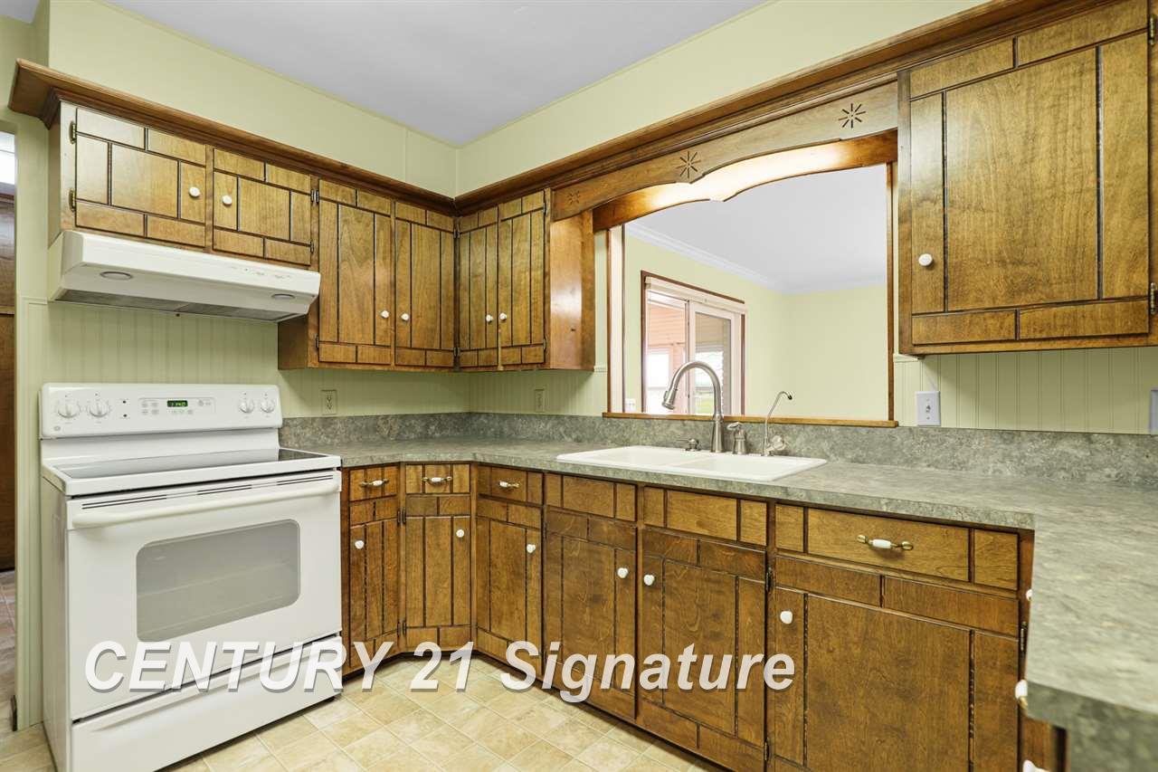 13860 Frost Road Hemlock, MI 48626 - Photo 19 of 54