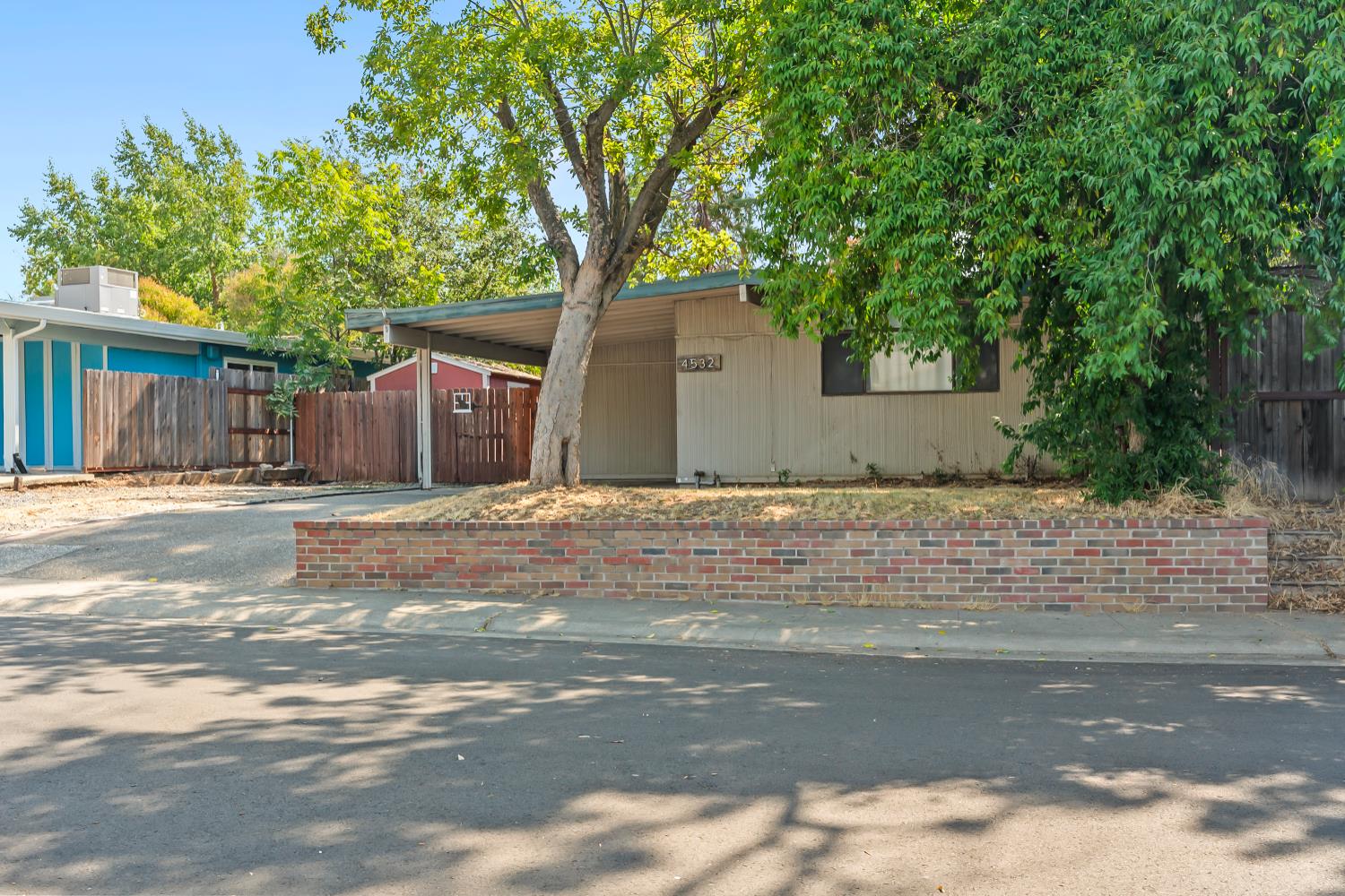 4532 Foster Way Carmichael, CA 95608 - Photo 4 of 65