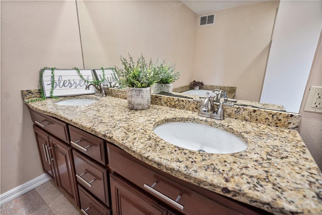 1358 26000 Road Parsons, KS 67357 - Photo 43 of 69