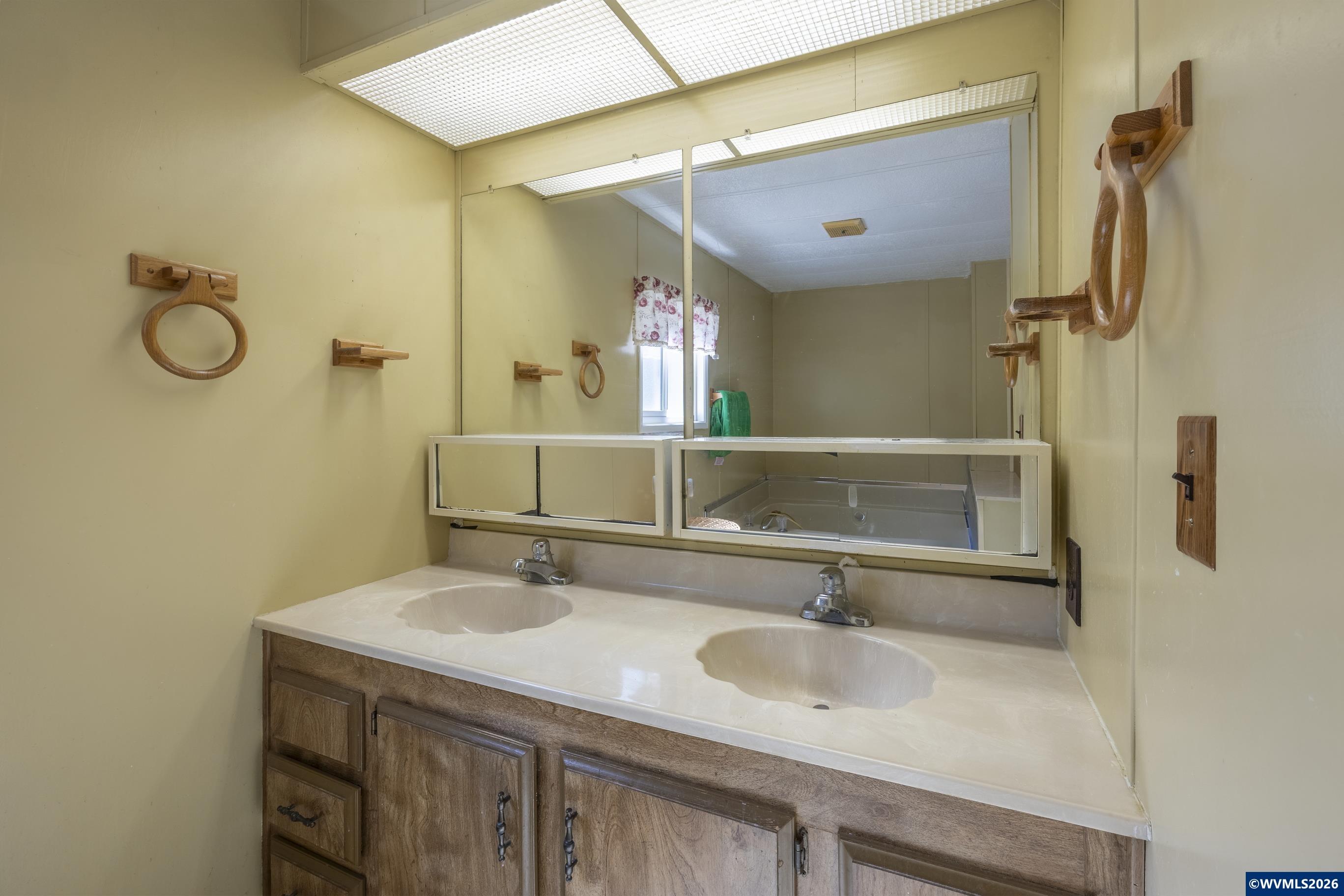 533 North Bayview Road Waldport, OR 97394 - Photo 39 of 49