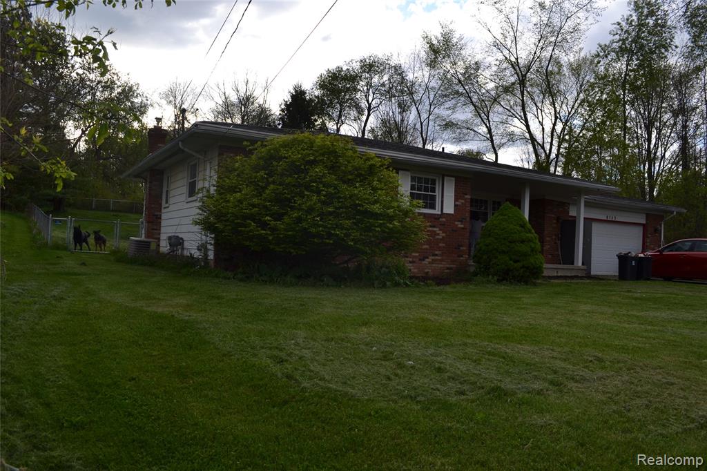 8153 North State Road Otisville, MI 48463 - Photo 4 of 33