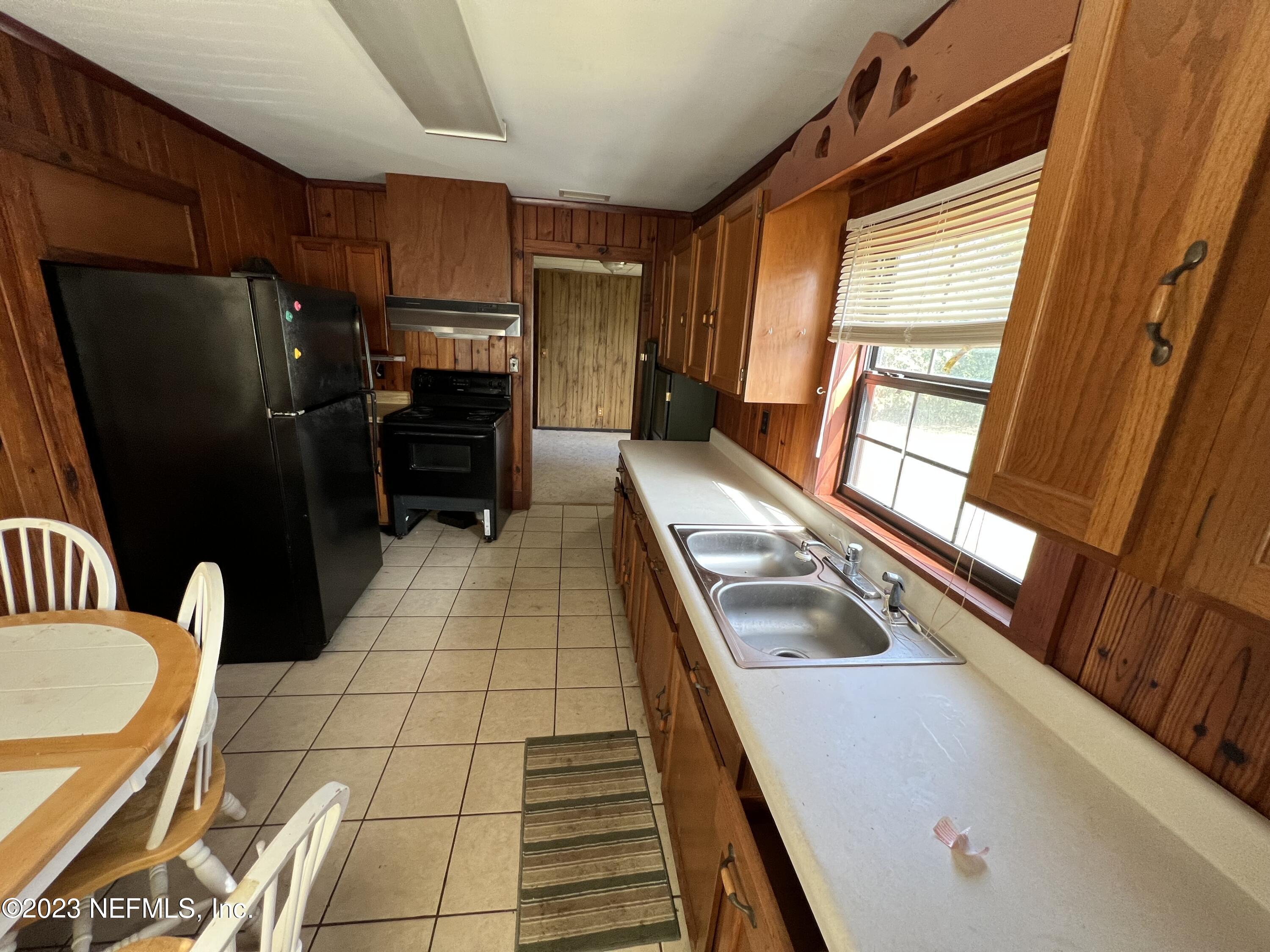 5933 Jammes Road Jacksonville, FL 32244 - Photo 6 of 15 Kitchen