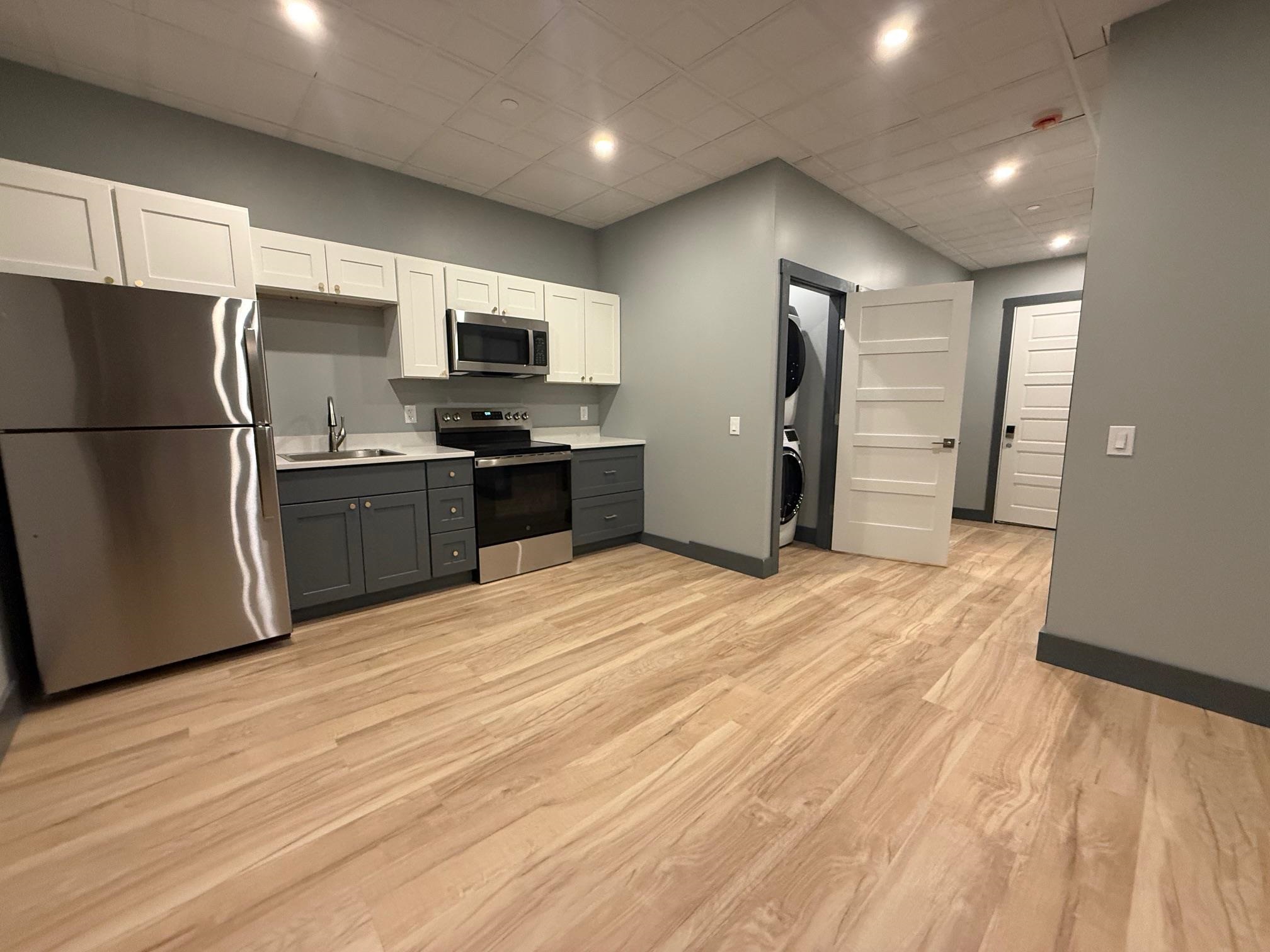 180 Emerald Street, Unit 202 203 204 207 208 209 Keene, NH 03431 - Photo 8 of 11