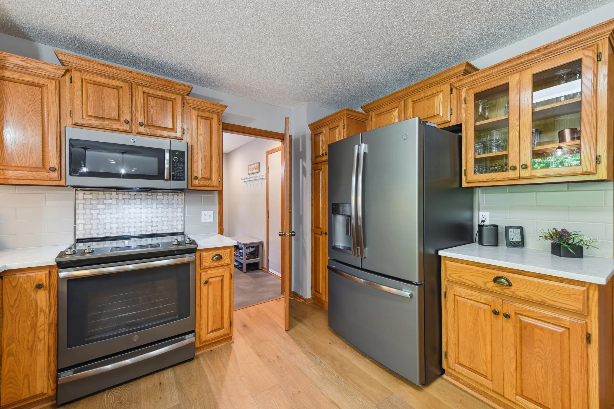 9660 Tree Farm Road Eden Prairie, MN 55347 - Photo 12 of 31 Gallery Image 12