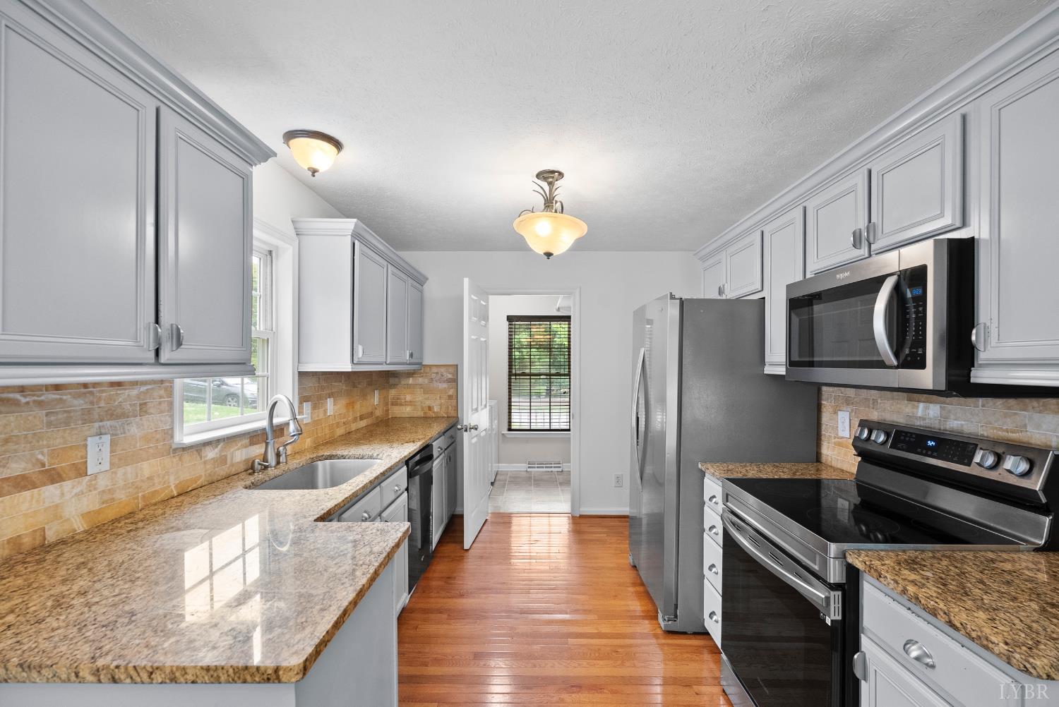 137 New Towne Road Lynchburg, VA 24502 - Photo 3 of 44