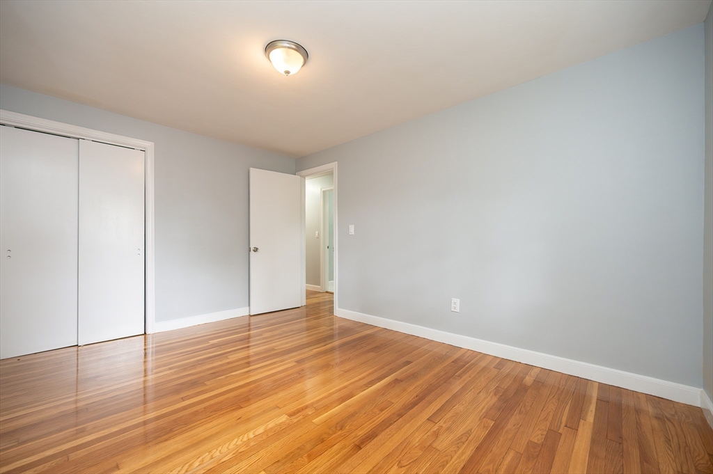 44 Sunset Drive Northborough, MA 01532 - Photo 23 of 35