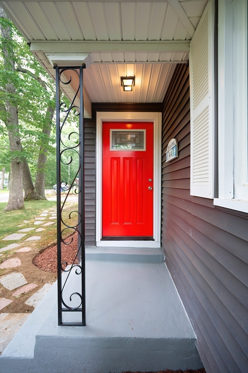 44 Sunset Drive Northborough, MA 01532 - Photo 4 of 35