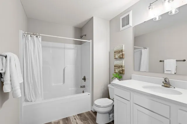 $428,890 | 110 Maple Court, Cannon Falls, MN 55009