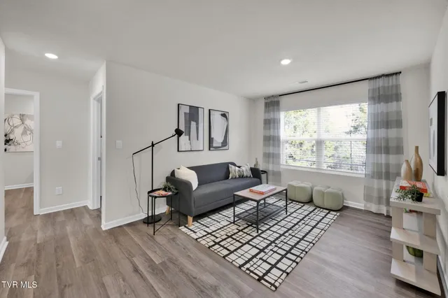 $348,000 | 125 Crawford Circle, Bristol, TN 37618