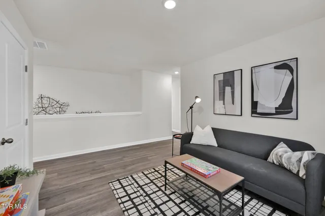 $348,000 | 125 Crawford Circle, Bristol, TN 37618