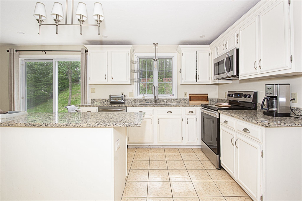 54 Clarke Road Sturbridge, MA 01518 - Photo 18 of 41