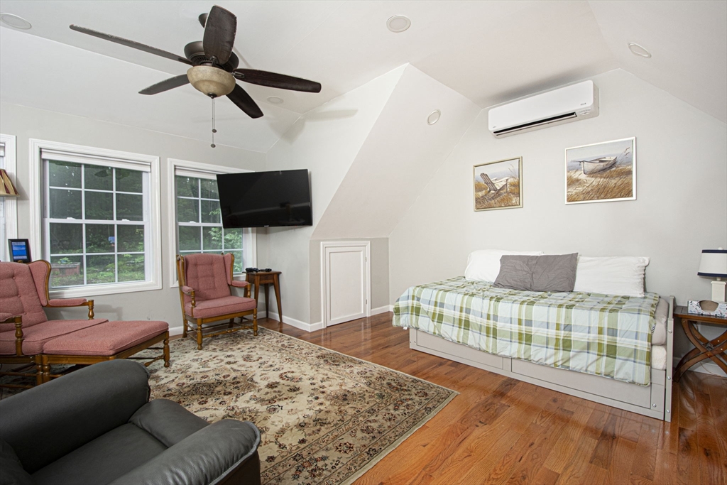 54 Clarke Road Sturbridge, MA 01518 - Photo 25 of 41