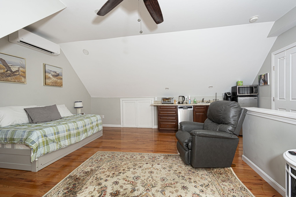 54 Clarke Road Sturbridge, MA 01518 - Photo 27 of 41