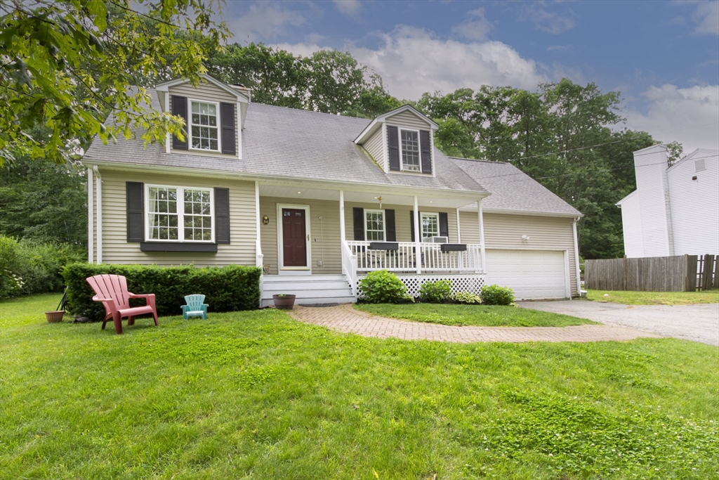 54 Clarke Road Sturbridge, MA 01518 - Photo 3 of 41