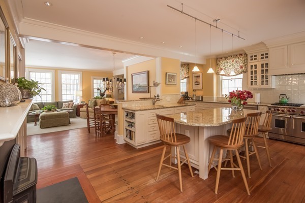 235 Main Street Concord, MA 01742 - Photo 9 of 30