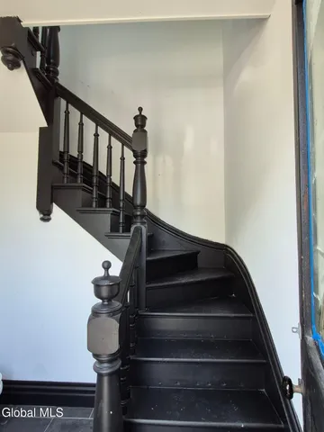 $1,950 | 445 5th Avenue, Troy, NY 12182