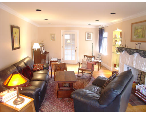 30 Sunset Road Newton, MA 02458 - Photo 5 of 26 a living room with furniture and a lamp