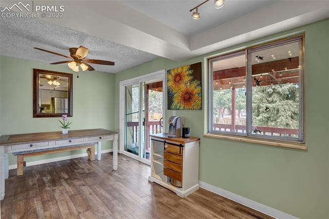4664 Ridgeglen Road Colorado Springs, CO 80918 - Photo 13 of 37