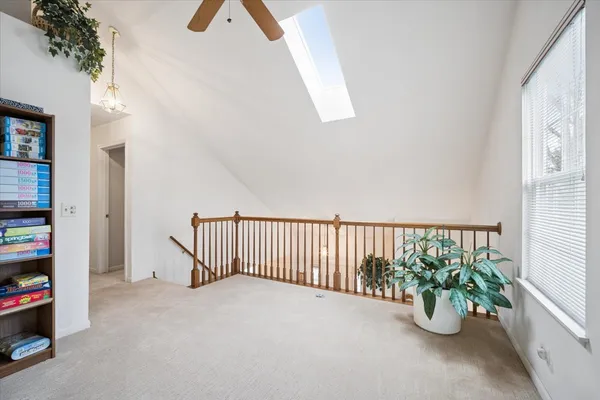 $274,900 | 1099 Quaker Hill Court, Unit 1099, Elgin, IL 60120