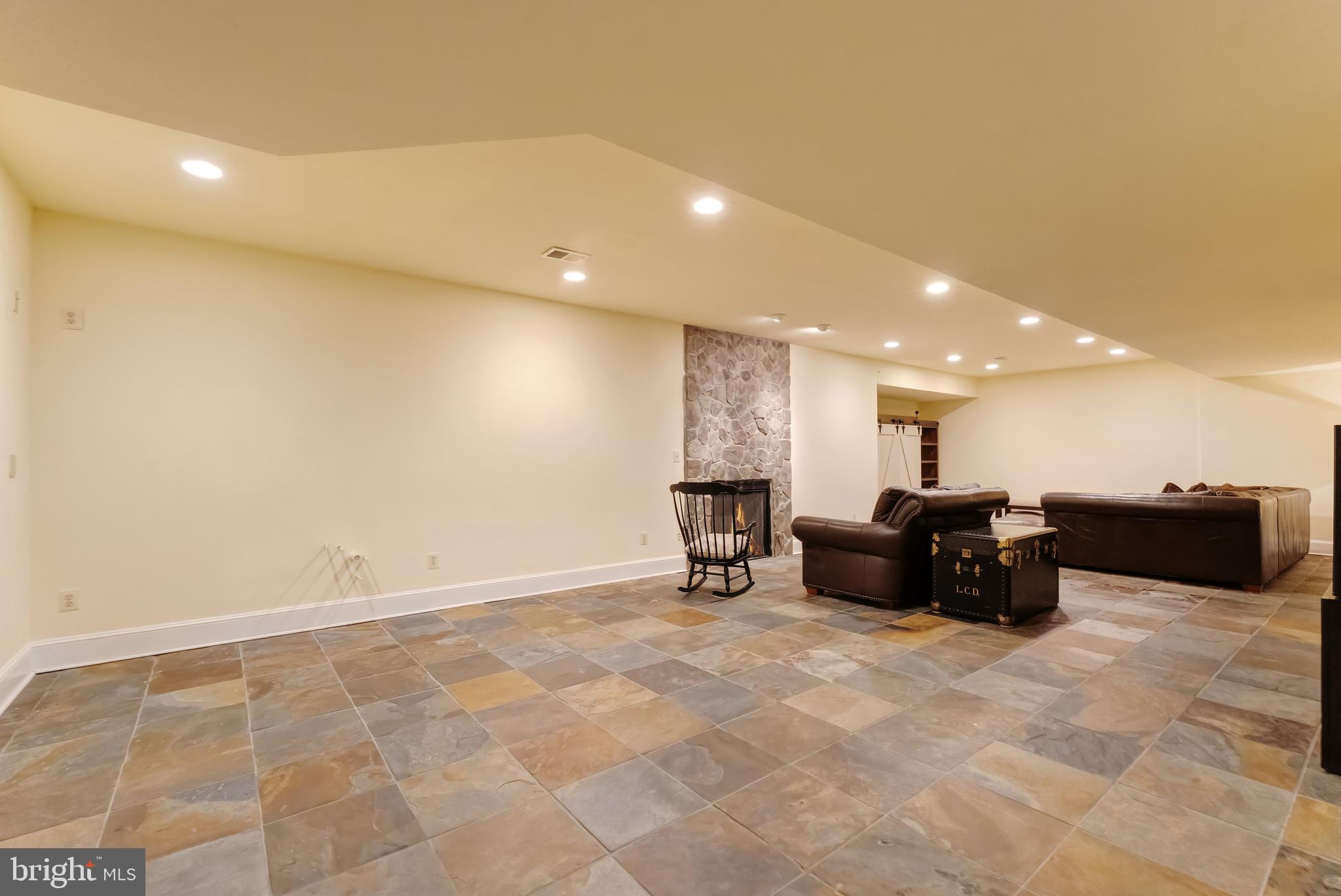 15718 Old Waterford Road Waterford, VA 20197 - Photo 73 of 97